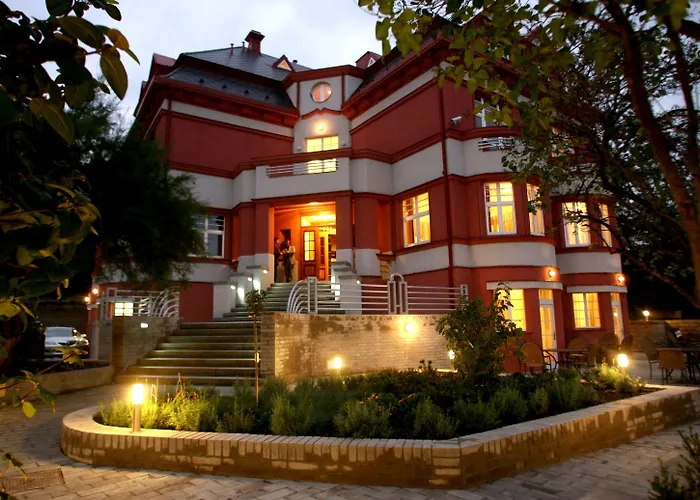 Hotel Villa 4*