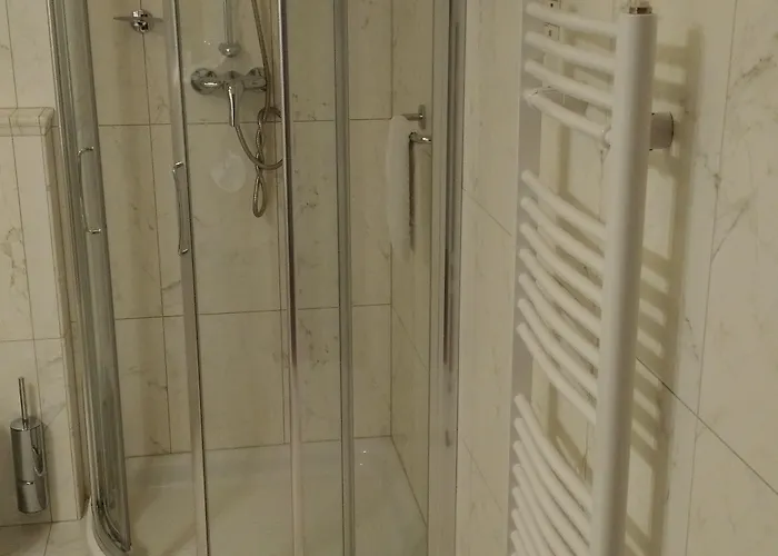 Hotel Villa 4* פראג