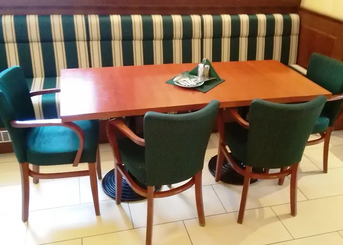 Hotel Villa מלון