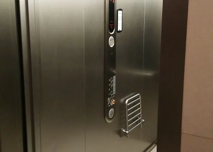 Hotel Villa מלון 4*